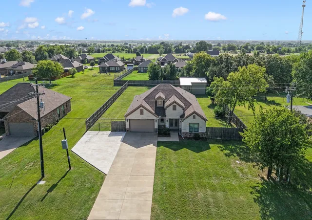 Photo 3 of Single family home for sale at 17791 Fm 3080, Mabank, TX 75147 | MLS# 21336464 | Listing updated on 2026-09-15