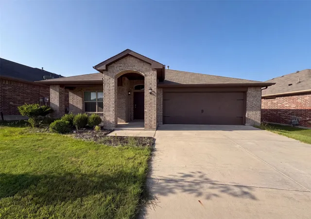 Photo 1 of Single family home for sale at 6337 Pontoon St, Fort Worth, TX 76179 | MLS# 21342519 | Listing updated on 2026-10-31
