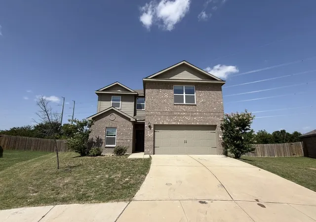 Photo 2 of Sale Pending at 176 Banjo Trl, Newark, TX 76071 | MLS# 21342171 | Listing updated on 2026-08-28