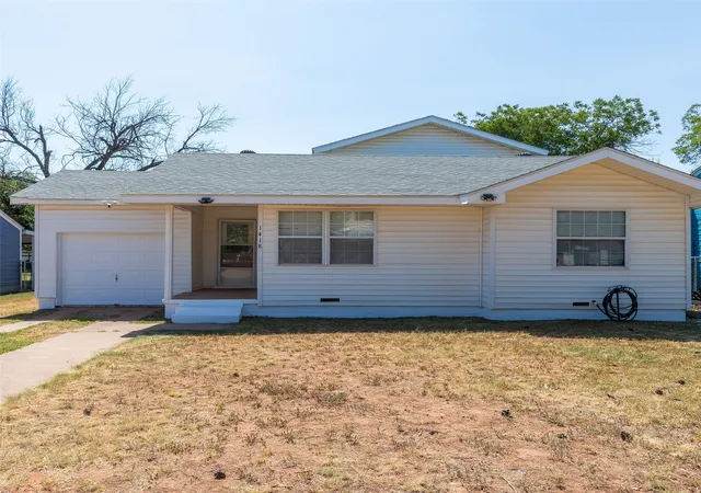 Photo 1 of Single family home for sale at 1418 Green St, Abilene, TX 79603 | MLS# 21342342 | Listing updated on 2026-09-29
