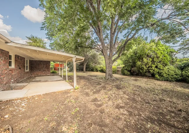 Photo 3 of Sale Pending at 5616 Ammons St, Haltom City, TX 76117 | MLS# 21341314 | Listing updated on 2026-09-28