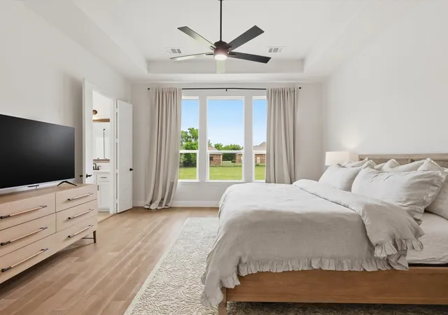 Photo 3 of Single family home for sale at 300 Waterview Dr, Gunter, TX 75058 | MLS# 21342220 | Listing updated on 2026-10-05