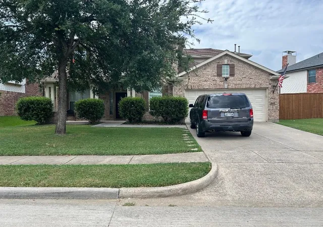 Photo 3 of Single family home for sale at 468 Willowlake Dr, Little Elm, TX 75068 | MLS# 21335897 | Listing updated on 2026-09-17