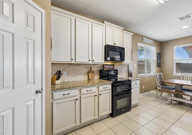 Photo 4 of Single family home for sale at 468 Willowlake Dr, Little Elm, TX 75068 | MLS# 21335897 | Listing updated on 2026-09-17
