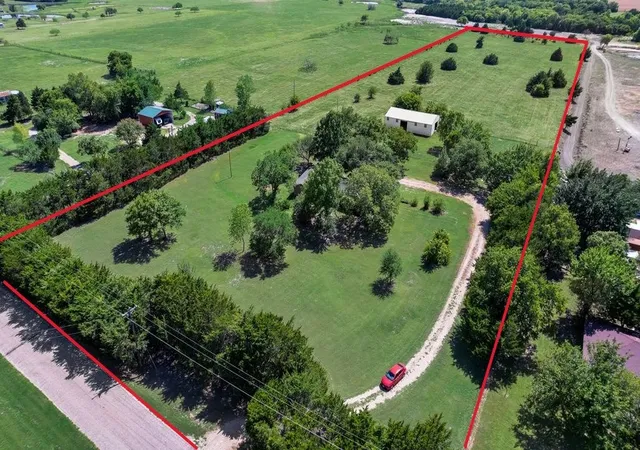 Photo 1 of Land for sale at 824 Batchler Rd, Red Oak, TX 75154 | MLS# 21342358 | Listing updated on 2026-08-24