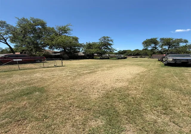 Photo 3 of Land for sale at 609 7Th St, Sulphur Springs, TX 75482 | MLS# 21340731 | Listing updated on 2026-10-07