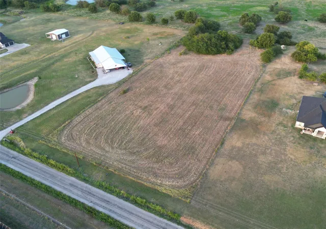 Photo 3 of House for sale at 8300 Freeman Rd, Sanger, TX 76266 | MLS# 21342361 | Listing updated on 2026-07-28