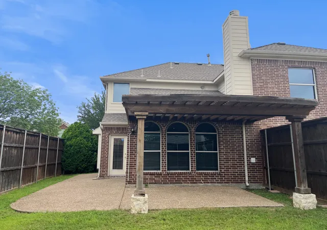 Photo 3 of Single family home for sale at 9305 Clearview Dr, Mc Kinney, TX 75072 | MLS# 21339991 | Listing updated on 2026-08-31
