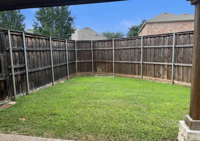 Photo 3 of Single family home for sale at 9305 Clearview Dr, Mc Kinney, TX 75072 | MLS# 21339991 | Listing updated on 2026-08-31