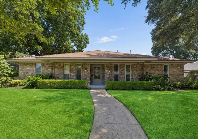 2nd image of 2829 Teakwood Ln, Plano, TX 75075 | MLS# 21338131