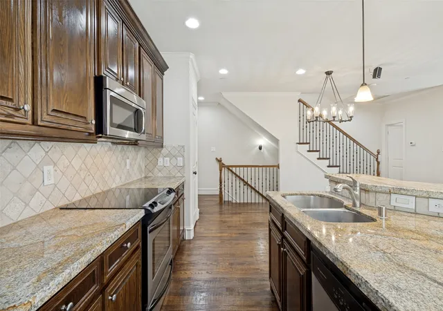 Photo 3 of Condo for sale at 1910 Hope St #5, Dallas, TX 75206 | MLS# 21341668 | Listing updated on 2026-08-27