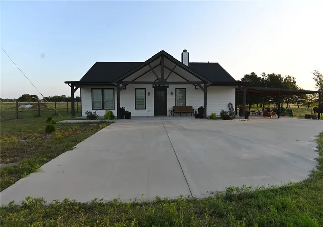 Photo 3 of Single family home for sale at 1651 Vz County Road 2306, Canton, TX 75103 | MLS# 21342911 | Listing updated on 2026-08-10
