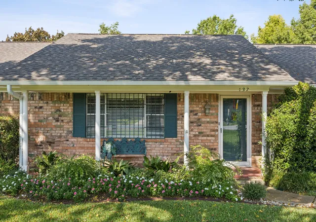 Photo 2 of Single family home for sale at 137 Southwood Dr, Lancaster, TX 75146 | MLS# 21340492 | Listing updated on 2026-08-27