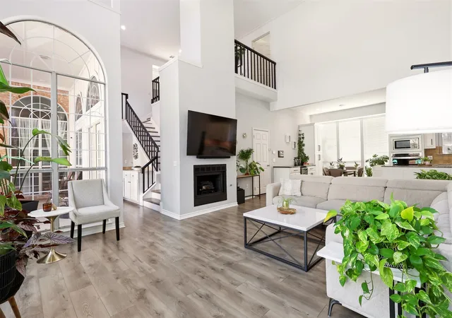 Photo 4 of Single family home for sale at 11013 Hermitage Ln, Frisco, TX 75035 | MLS# 21343045 | Listing updated on 2026-09-29