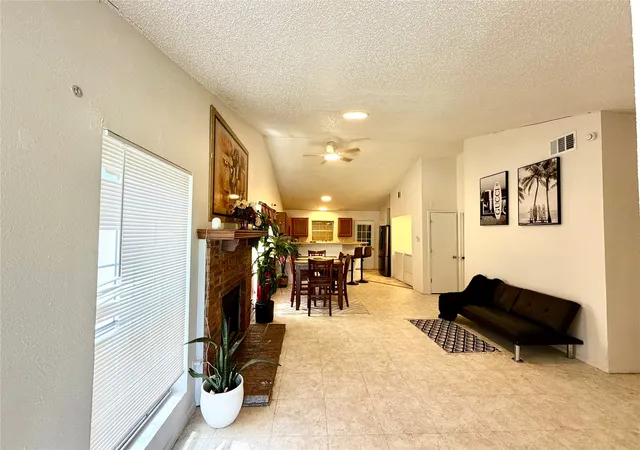 Photo 2 of Single family home for sale at 817 Colchester Dr, Mesquite, TX 75149 | MLS# 21343063 | Listing updated on 2026-09-16