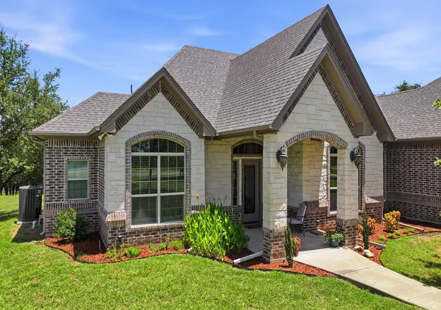 Photo 3 of Single family home for sale at 1522 County Road 2026, Glen Rose, TX 76043 | MLS# 21342539 | Listing updated on 2026-07-28