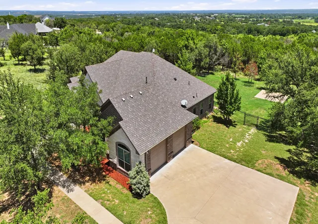 Photo 4 of Single family home for sale at 1522 County Road 2026, Glen Rose, TX 76043 | MLS# 21342539 | Listing updated on 2026-07-28