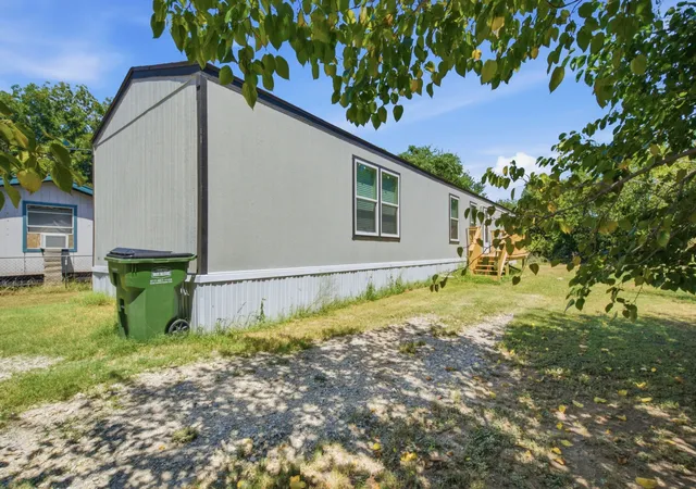 1st image of 1108 Sw 24, Mineral Wells, TX 76067 | MLS# 21342757