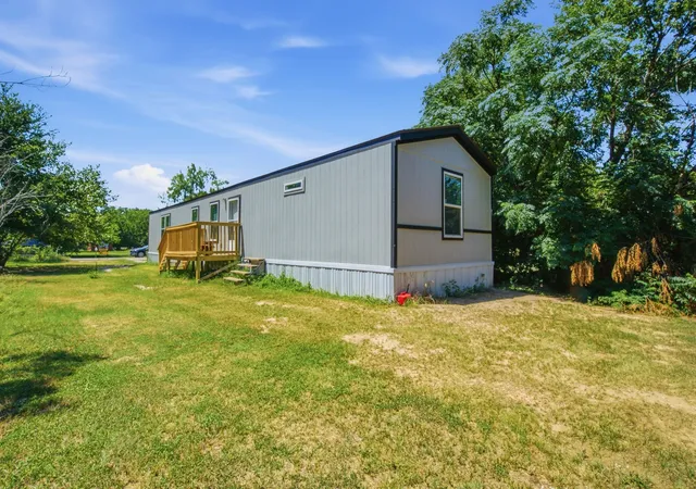 2nd image of 1108 Sw 24, Mineral Wells, TX 76067 | MLS# 21342757