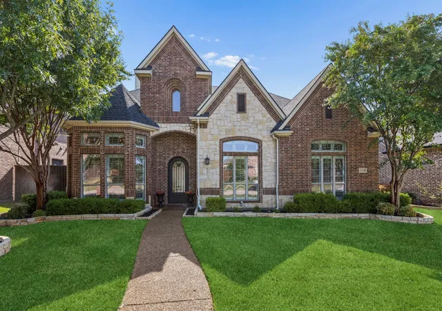 Photo 2 of Single family home for sale at 11340 Classic Ln, Frisco, TX 75033 | MLS# 21340812 | Listing updated on 2026-09-16