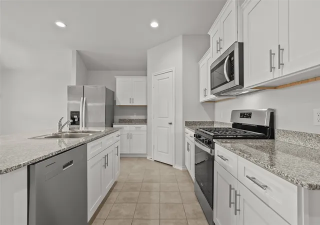 Photo 4 of Single family home for sale at 549 Bronze Cir, Springtown, TX 76082 | MLS# 21343100 | Listing updated on 2026-09-15