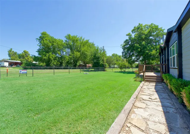 Photo 3 of Manufactured home for sale at 88 County Road 188, Gainesville, TX 76240 | MLS# 21340224 | Listing updated on 2026-08-29