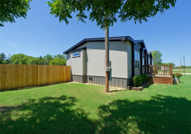 Photo 4 of Manufactured home for sale at 88 County Road 188, Gainesville, TX 76240 | MLS# 21340224 | Listing updated on 2026-08-29