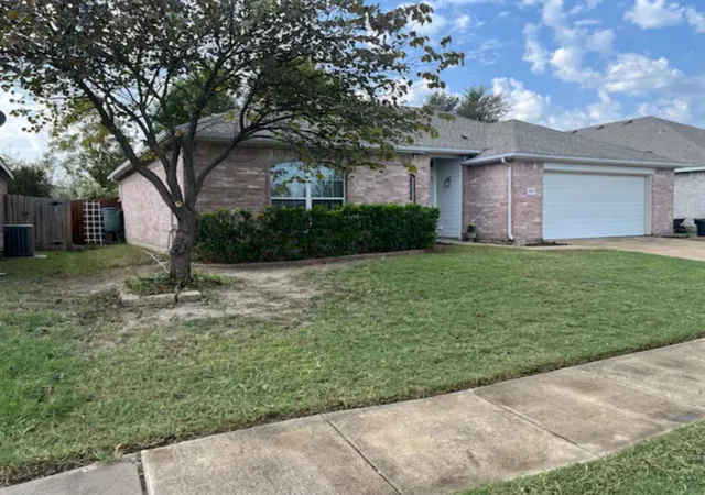 Photo 2 of Single family home for sale at 209 Meadow Lark Ln, Anna, TX 75409 | MLS# 21342002 | Listing updated on 2026-09-27