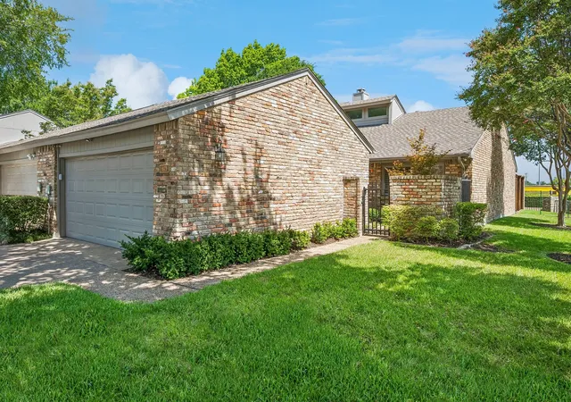 Photo 1 of Sale Pending at 9629 Highland View Dr, Dallas, TX 75238 | MLS# 21343158 | Listing updated on 2026-08-05