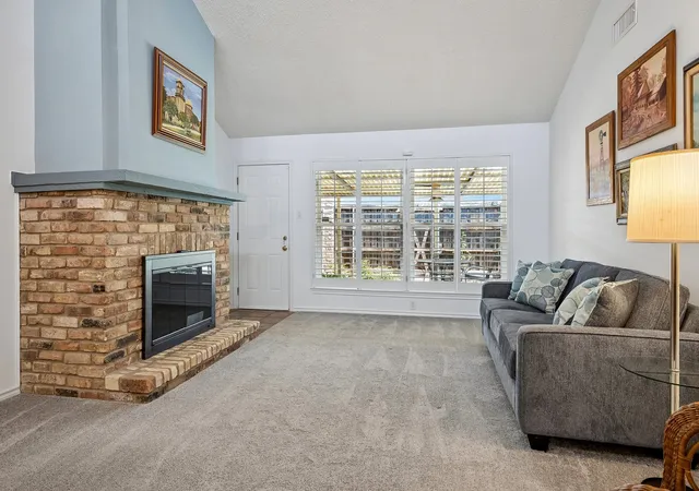 Photo 3 of Sale Pending at 9629 Highland View Dr, Dallas, TX 75238 | MLS# 21343158 | Listing updated on 2026-08-05