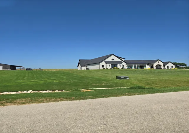 Photo 2 of Single family home for sale at 401 Cd Trl, Weatherford, TX 76087 | MLS# 21343202 | Listing updated on 2026-08-27