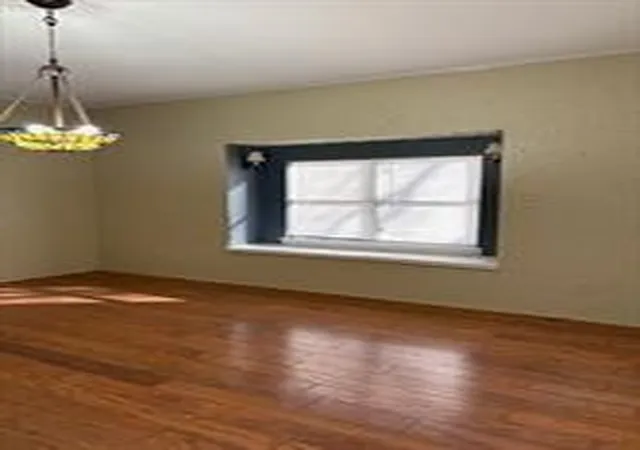Photo 3 of Single family home for sale at 201 E Vine St, Keller, TX 76248 | MLS# 21343132 | Listing updated on 2026-09-25
