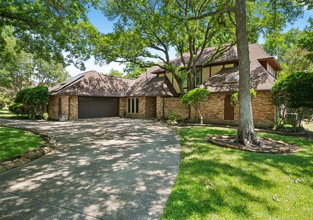 Photo 2 of Single family home for sale at 3412 Rockbrook Dr, Plano, TX 75074 | MLS# 21327523 | Listing updated on 2026-08-25