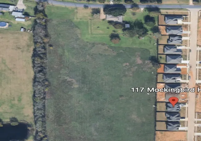 Photo 3 of Single family home for sale at 117 Mockingbird Hill Dr, Joshua, TX 76058 | MLS# 21342366 | Listing updated on 2026-08-27