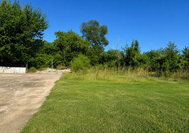 Photo 1 of Land for sale at 2514 Tierney Rd, Fort Worth, TX 76112 | MLS# 21341825 | Listing updated on 2026-07-28