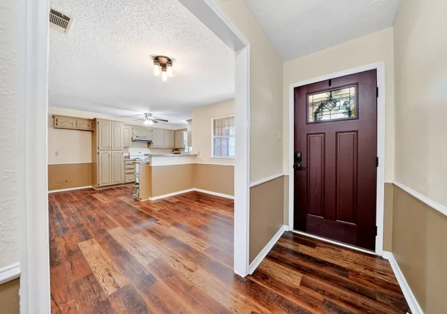 Photo 3 of Single family home for sale at 7261 State Hwy 50, Commerce, TX 75428 | MLS# 21343319 | Listing updated on 2026-10-05