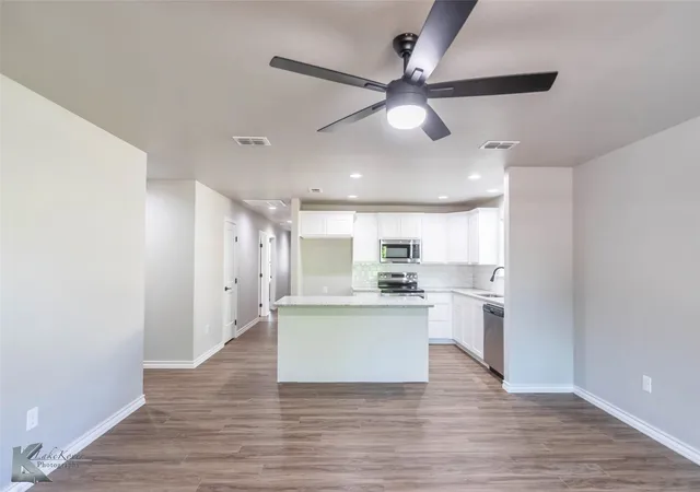 Photo 2 of Sale Pending at 1842 N 10th St, Abilene, TX 79603 | MLS# 21343338 | Listing updated on 2026-08-13
