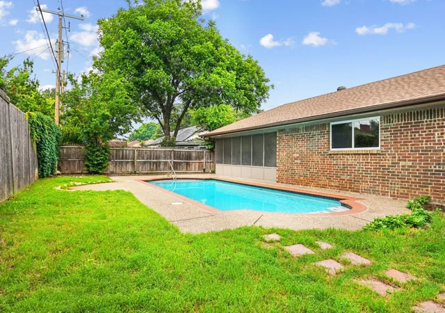 Photo 3 of Sale Pending at 3529 Kelvin Ave, Fort Worth, TX 76133 | MLS# 21343359 | Listing updated on 2026-08-25