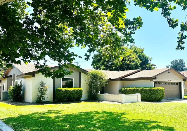 Photo 3 of Sale Pending at 3529 Kelvin Ave, Fort Worth, TX 76133 | MLS# 21343359 | Listing updated on 2026-08-25