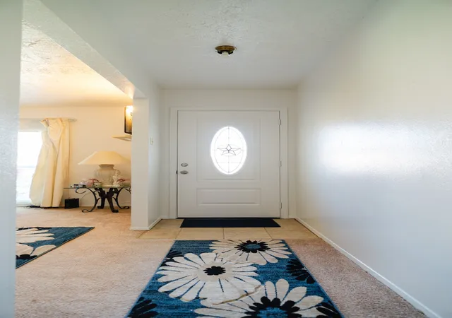 Photo 2 of Sale Pending at 27 W Townhouse Ln, Grand Prairie, TX 75052 | MLS# 21342797 | Listing updated on 2026-08-20