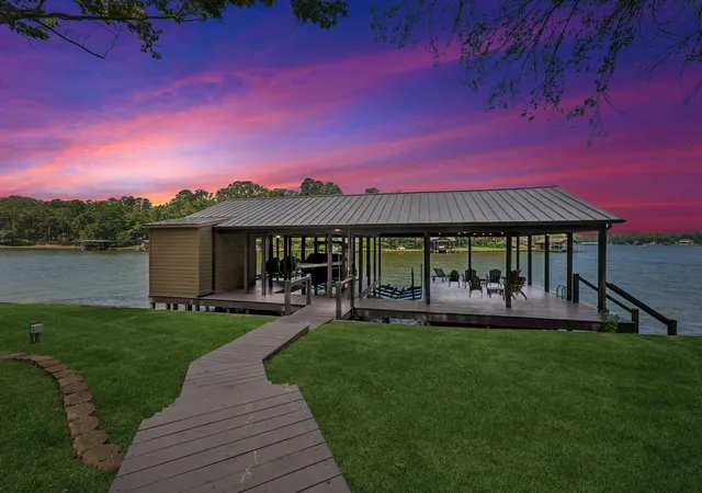 Photo 1 of Single family home for sale at 275 S Park Rd, Scroggins, TX 75480 | MLS# 21340537 | Listing updated on 2026-08-17