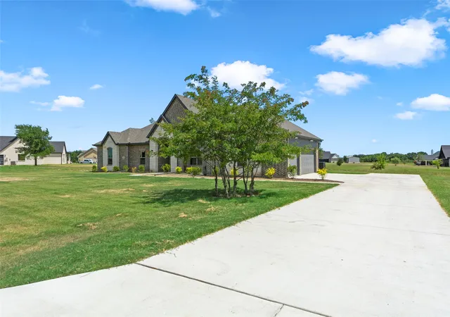 image of 1121 Canyon Lake Rd, Wills Point, TX 75169 | MLS# 21341499