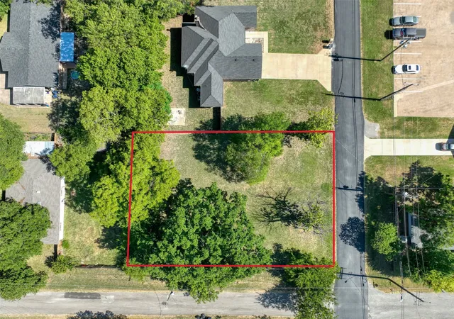 Photo 1 of Land for sale at Tbd S Jackson St, Kaufman, TX 75142 | MLS# 21342568 | Listing updated on 2026-08-20