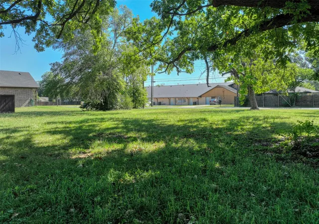 Photo 2 of Land for sale at Tbd S Jackson St, Kaufman, TX 75142 | MLS# 21342568 | Listing updated on 2026-08-20