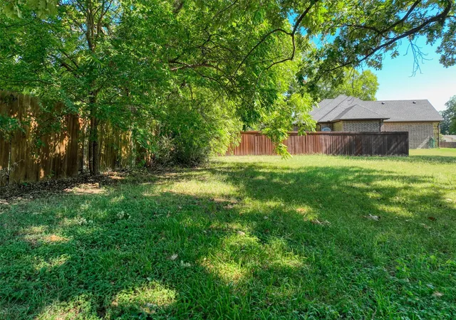 Photo 3 of Land for sale at Tbd S Jackson St, Kaufman, TX 75142 | MLS# 21342568 | Listing updated on 2026-08-20
