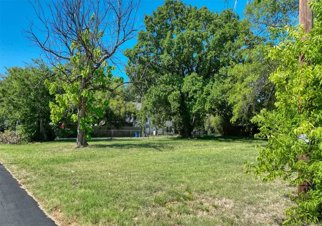 Photo 3 of Land for sale at Tbd S Jackson St, Kaufman, TX 75142 | MLS# 21342568 | Listing updated on 2026-08-20