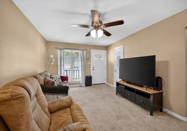 Photo 4 of Sale Pending at 250 S Shore Pl, Lewisville, TX 75067 | MLS# 21342634 | Listing updated on 2026-08-19