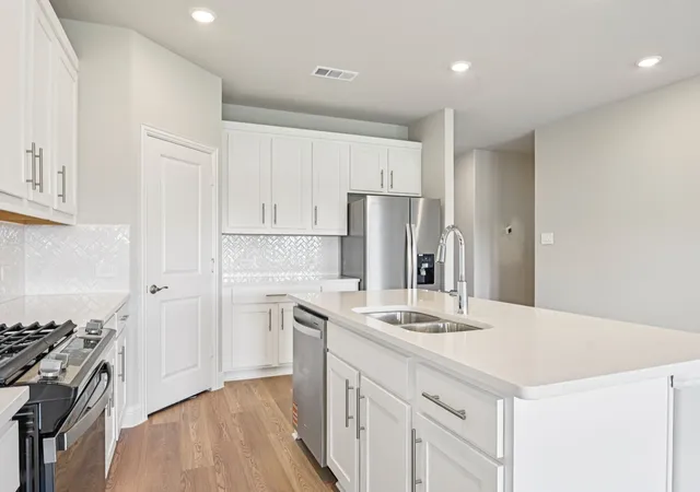 Photo 3 of Sale Pending at 1305 Winters Wy, Mc Kinney, TX 75071 | MLS# 21343232 | Listing updated on 2026-09-29