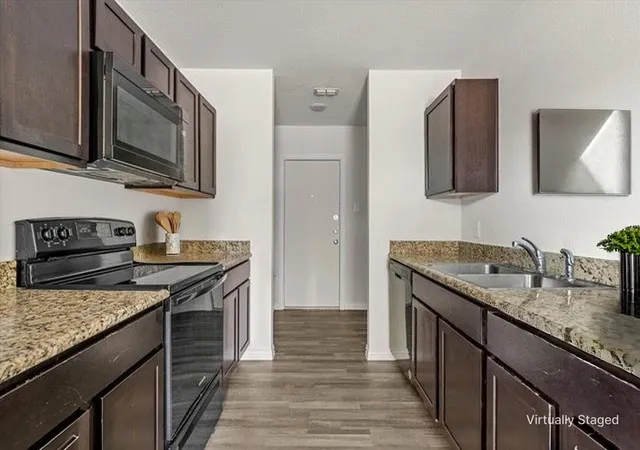 Photo 4 of Single family home for sale at 2724 Sarah St, Waco, TX 76706 | MLS# 21342470 | Listing updated on 2026-10-07