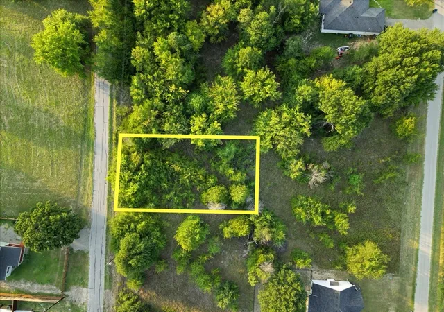 Photo 2 of Sale Pending at 1641 Kapuna Dr, Tool, TX 75143 | MLS# 21340596 | Listing updated on 2026-08-20